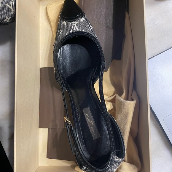 Louis Vuitton Black Monogram Slingback Heels - Picture 5 of 9